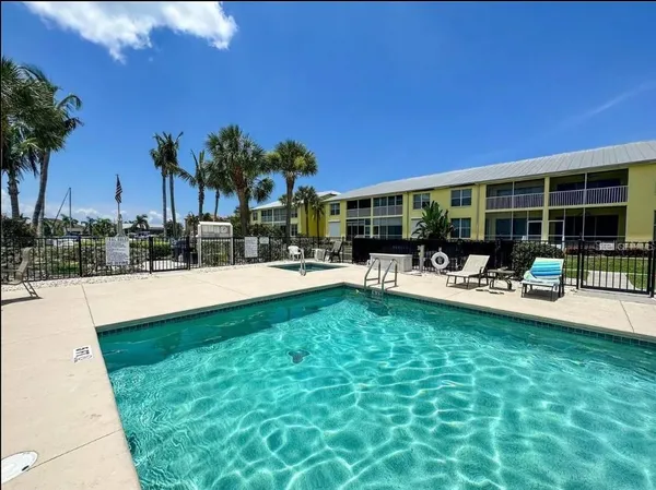 $2,400 | 2002 Bal Harbor Boulevard, Unit 1512, Punta Gorda, FL 33950