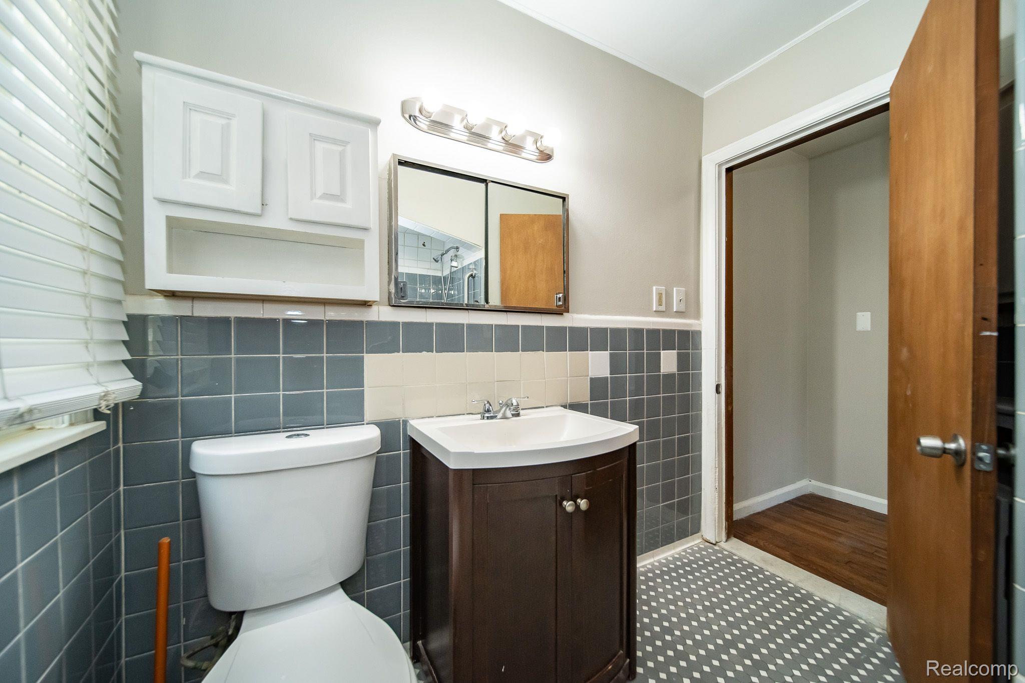 20954 Greenview Road Southfield, MI 48075 - Photo 41 of 55 Gallery Image 41
