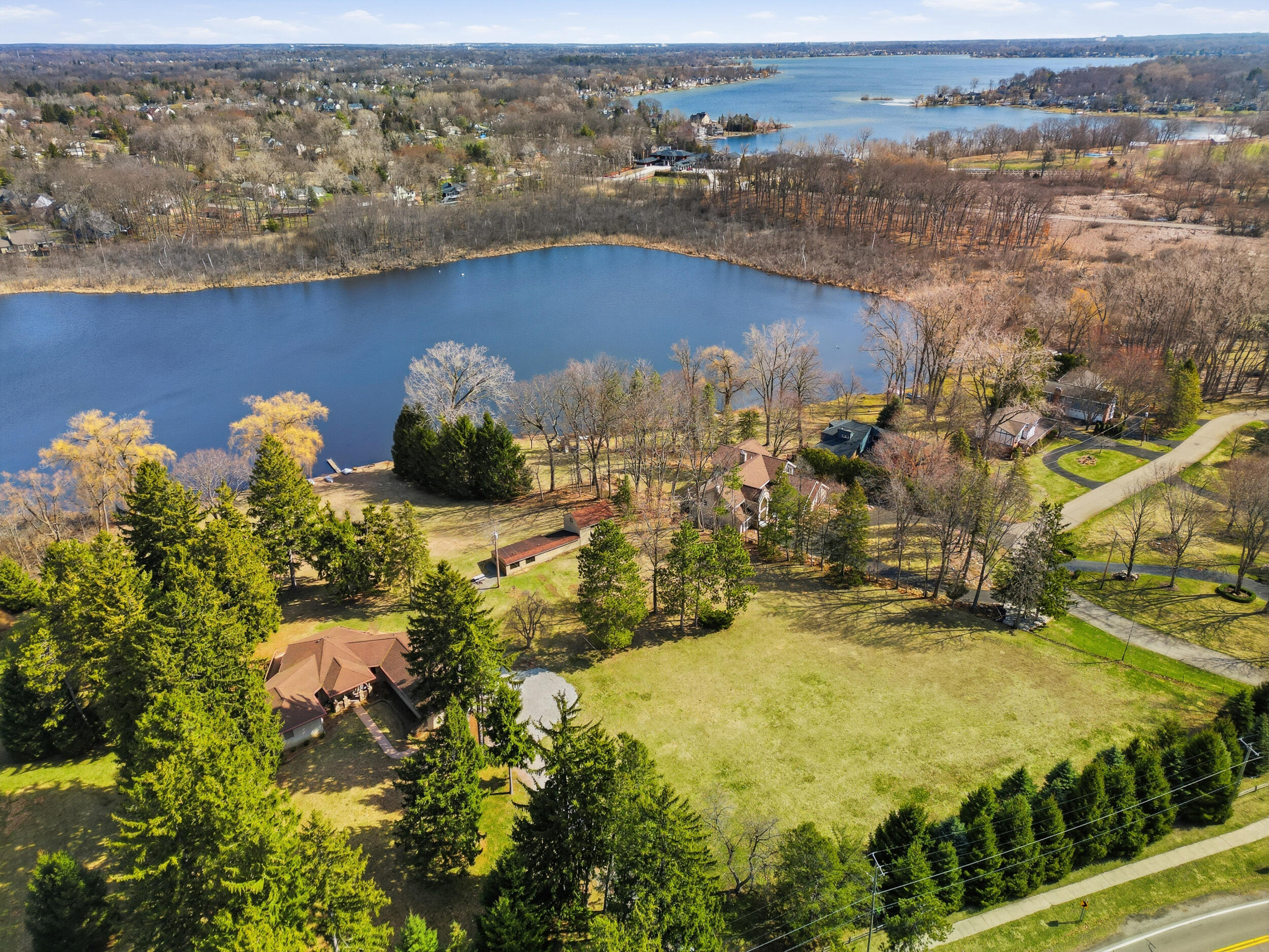 6150 Willow Road West Bloomfield, MI 48324 - Photo 46 of 52 2