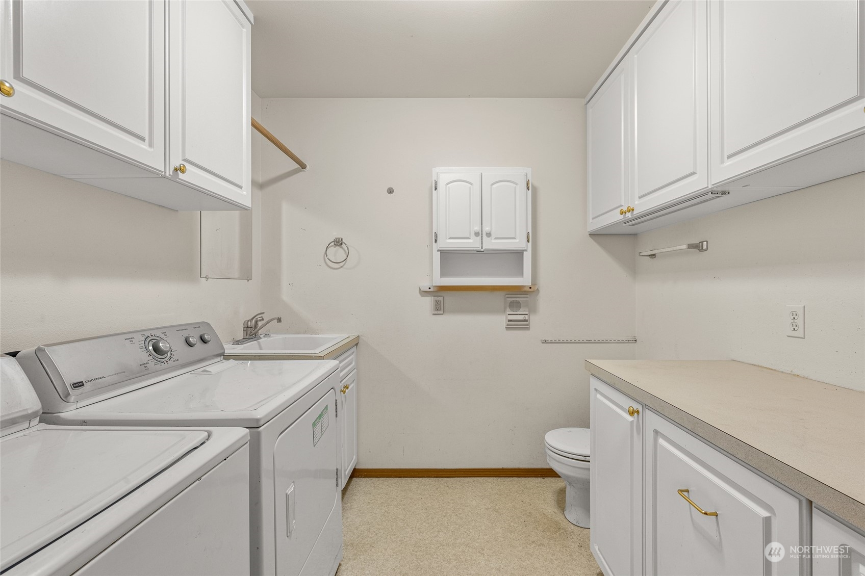 10003 Meadow Road Southwest Lakewood, WA 98499 - Photo 30 of 40