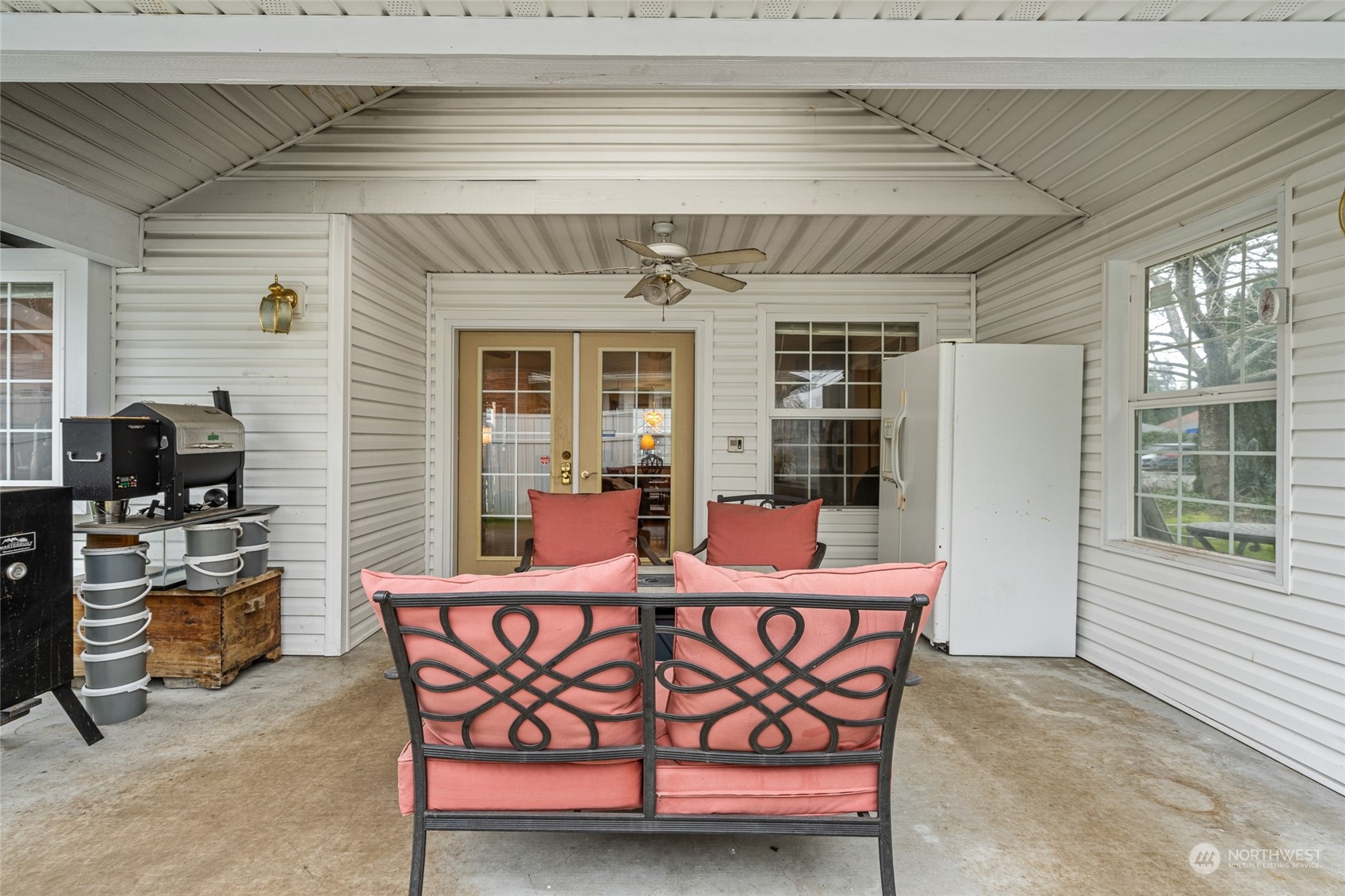 10003 Meadow Road Southwest Lakewood, WA 98499 - Photo 32 of 40