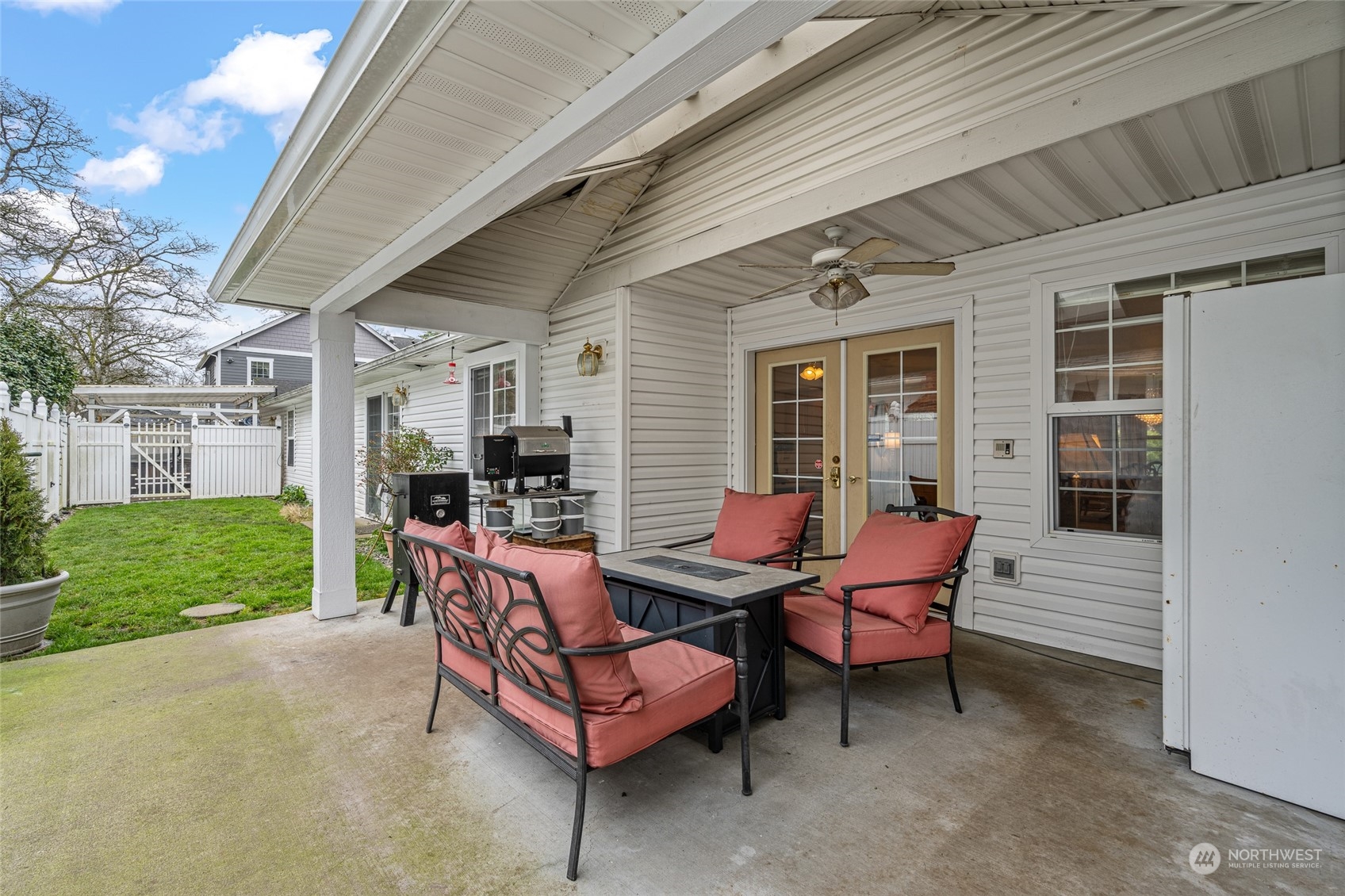 10003 Meadow Road Southwest Lakewood, WA 98499 - Photo 33 of 40