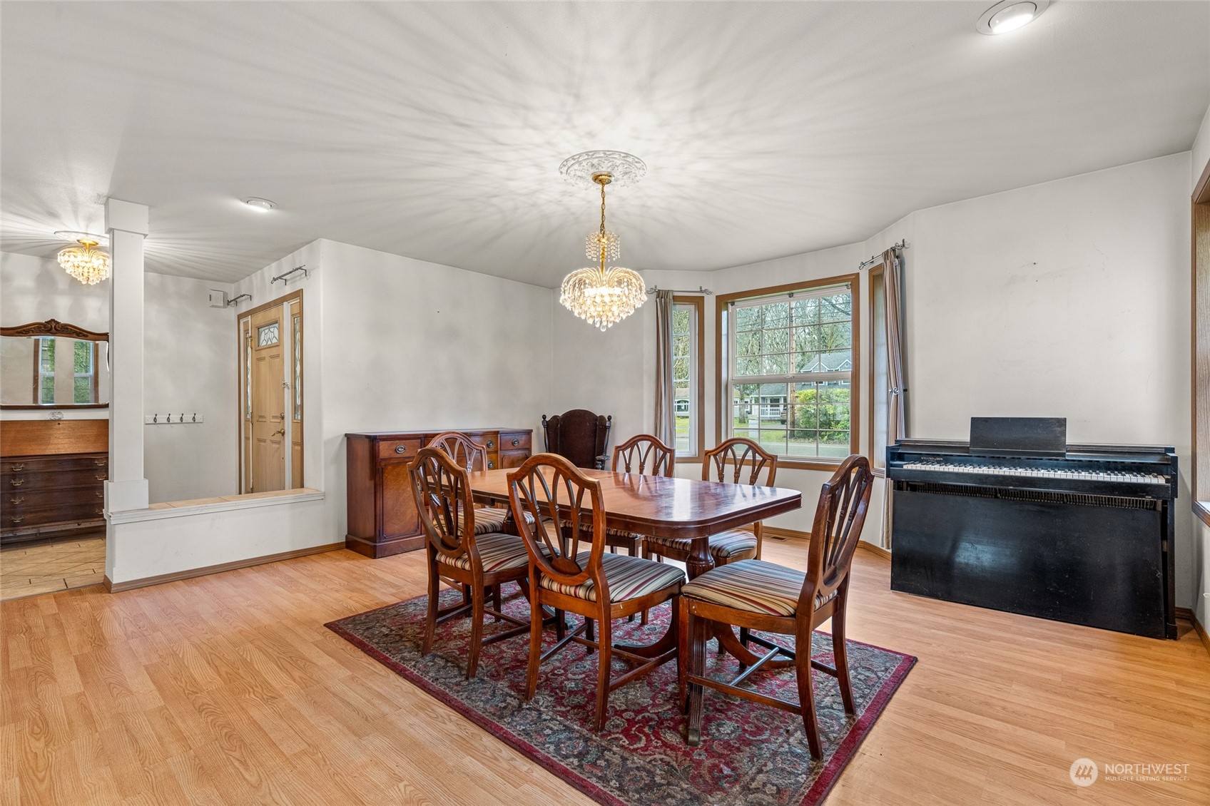 10003 Meadow Road Southwest Lakewood, WA 98499 - Photo 8 of 40