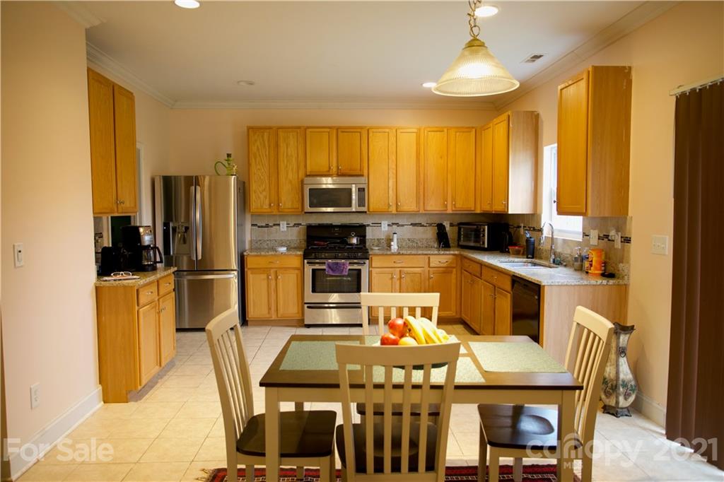 3019 Liddington Road Matthews, NC 28105 - Photo 9 of 16 Gallery Image 9