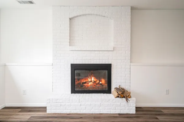 $2,795 | 9850 Laguna Circle, Eden Prairie, MN 55347