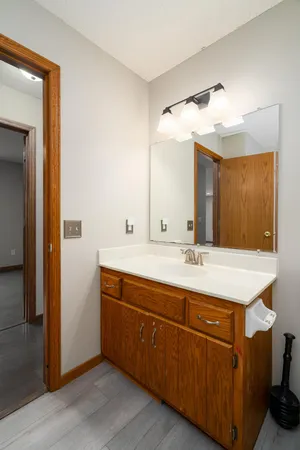 $2,795 | 9850 Laguna Circle, Eden Prairie, MN 55347