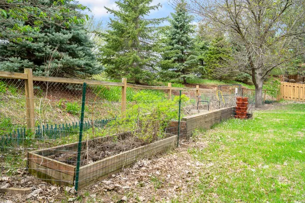 $2,795 | 9850 Laguna Circle, Eden Prairie, MN 55347