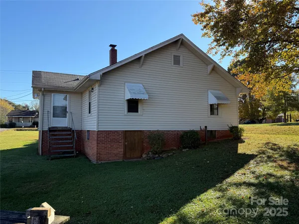 $234,000 | 2550 Lail Road, Glen Alpine, NC 28655