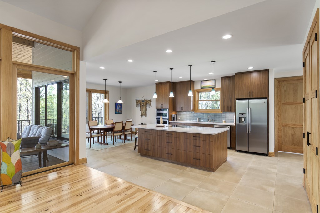 144 Lecroy Road Walhalla, SC 29691 - Photo 4 of 49