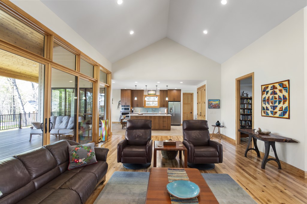 144 Lecroy Road Walhalla, SC 29691 - Photo 9 of 49