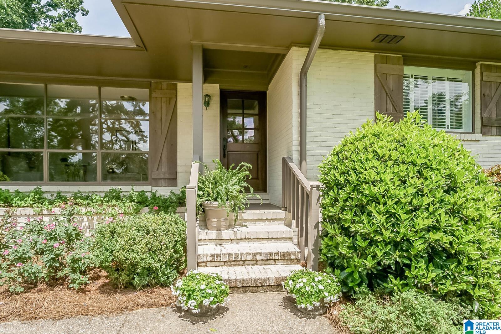1836 Laurel Road Birmingham, AL 35216 - Photo 4 of 49
