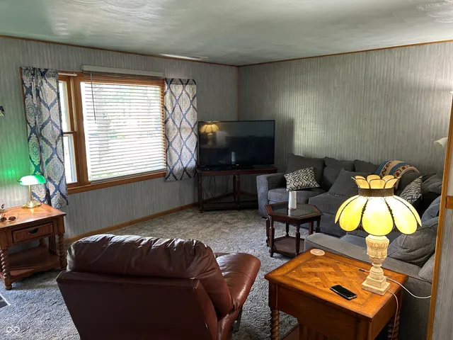 $290,000 | 134 West Sr 234, Jamestown, IN 46147