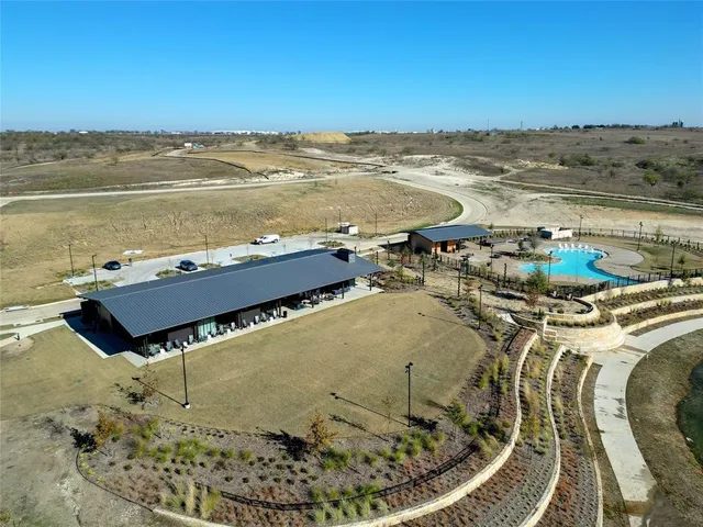 $529,900 | 118 Alamito Road, Rhome, TX 76078