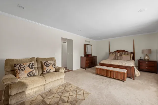 $420,000 | 5592 North Adams Way, Bloomfield Hills, MI 48302