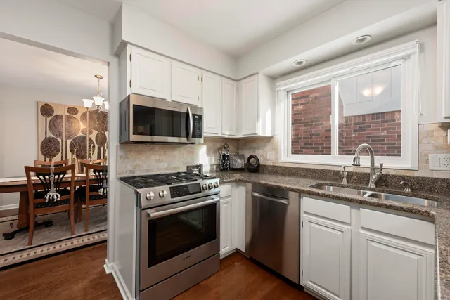 $420,000 | 5592 North Adams Way, Bloomfield Hills, MI 48302