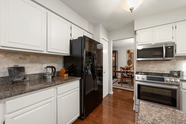 $420,000 | 5592 North Adams Way, Bloomfield Hills, MI 48302