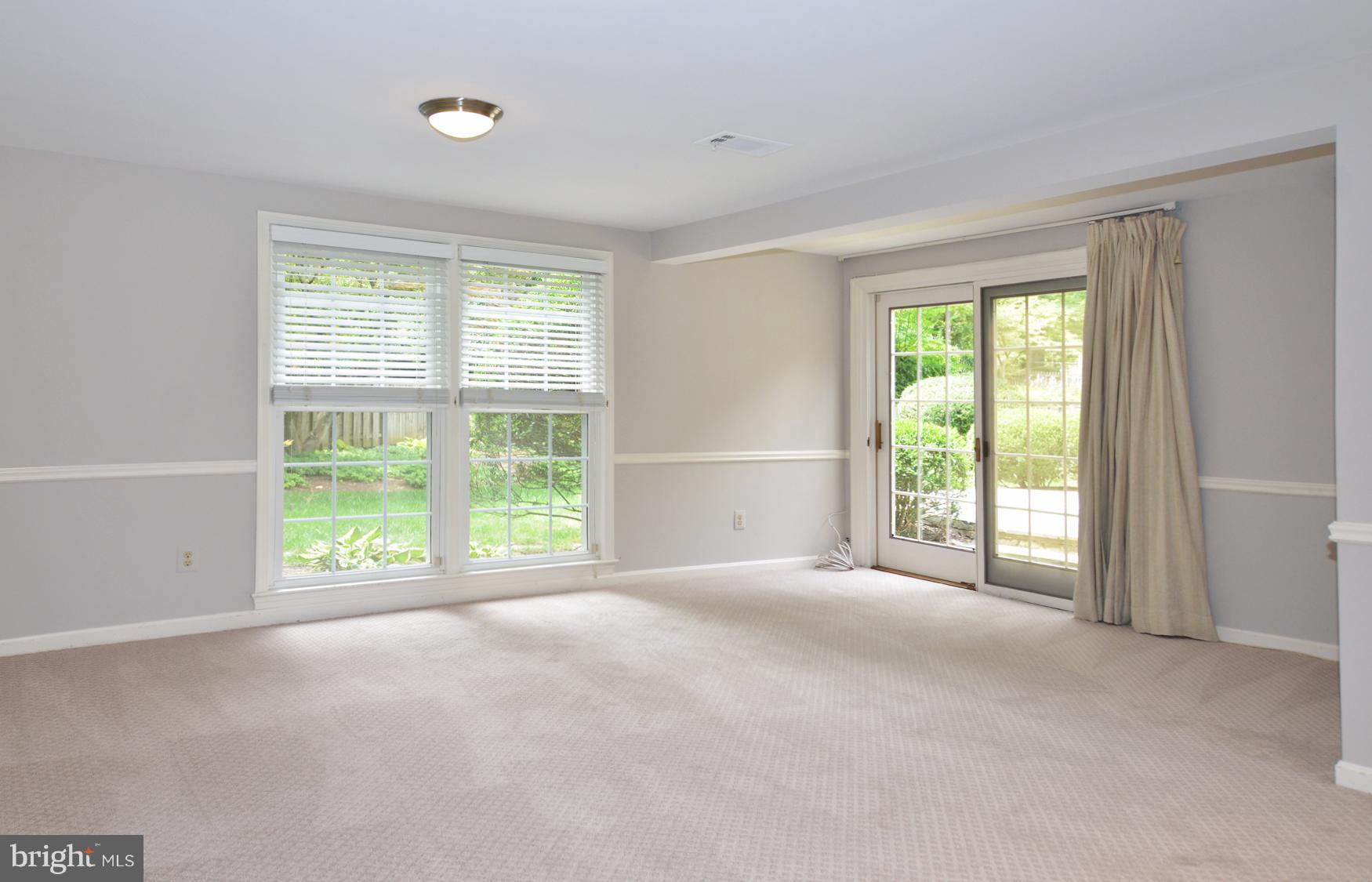 7208 Marbury Road Bethesda, MD 20817 - Photo 17 of 30 Family Room