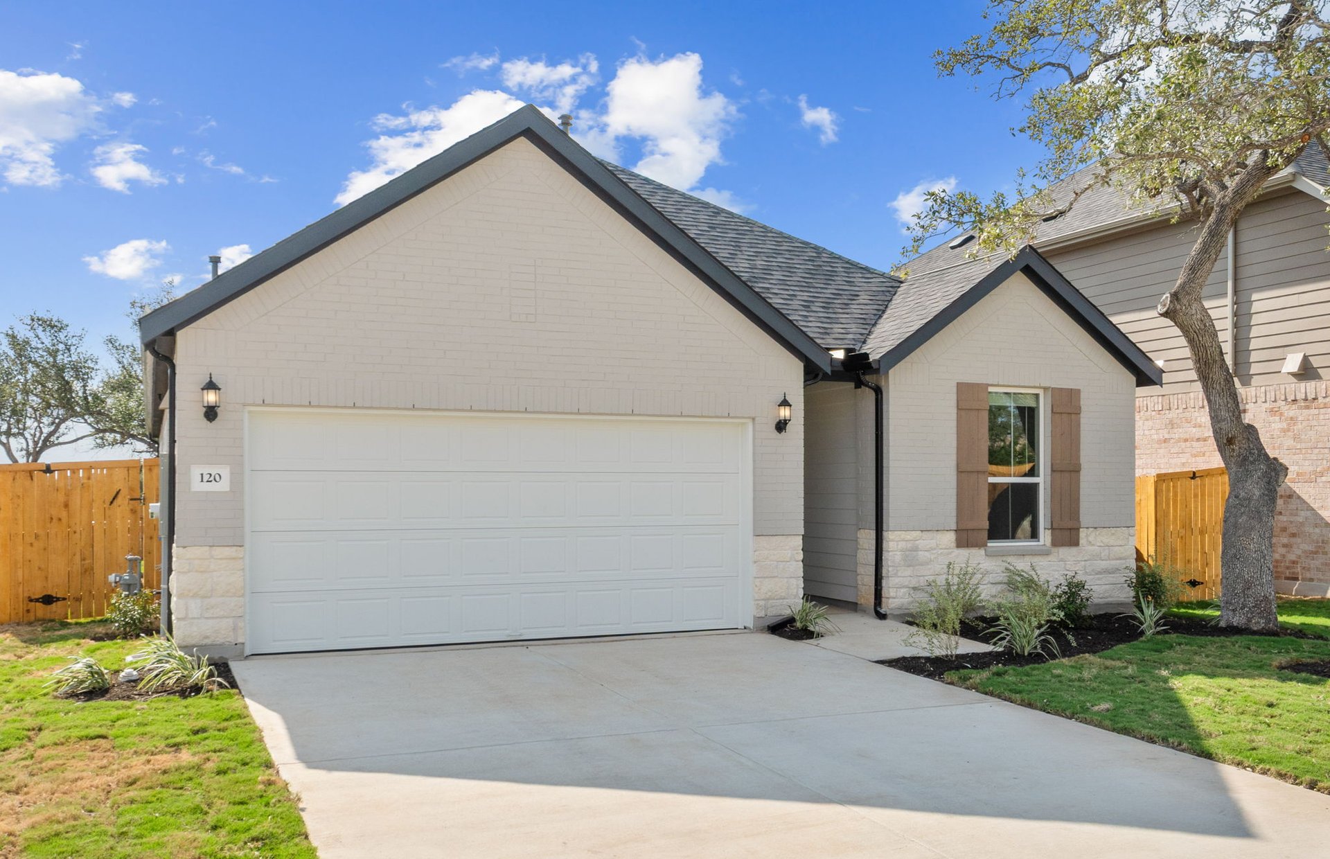 120 Adlai Avenue Georgetown, TX 78633 - Photo 2 of 33