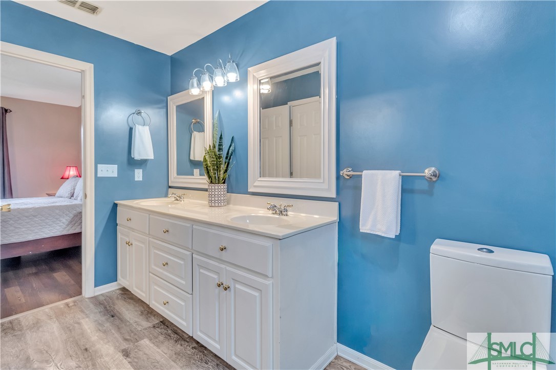 8 Cameron Court West Pembroke, GA 31321 - Photo 22 of 41 Primary Bath