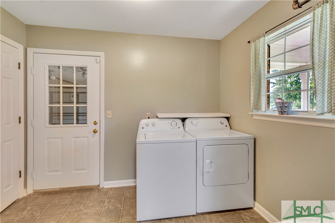8 Cameron Court West Pembroke, GA 31321 - Photo 29 of 41 Laundry
