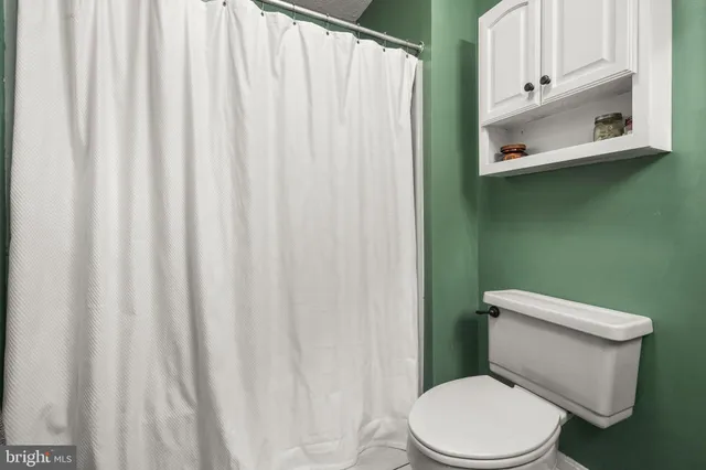 $349,900 | 323 Masters Drive, Cross Junction, VA 22625