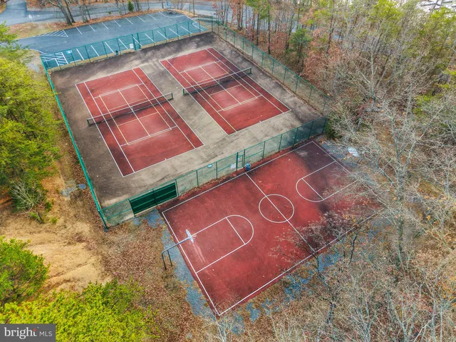 $349,900 | 323 Masters Drive, Cross Junction, VA 22625