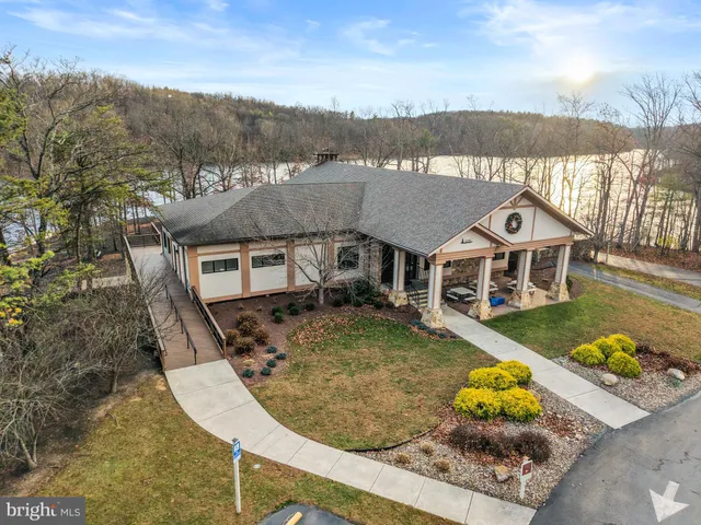$349,900 | 323 Masters Drive, Cross Junction, VA 22625