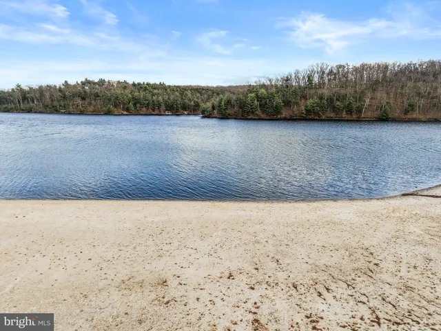 $349,900 | 323 Masters Drive, Cross Junction, VA 22625