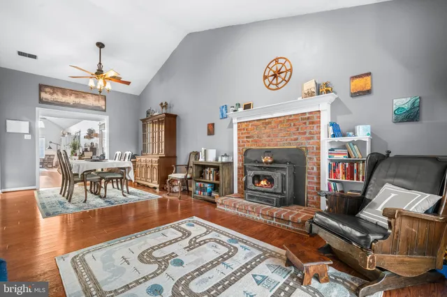 $349,900 | 323 Masters Drive, Cross Junction, VA 22625