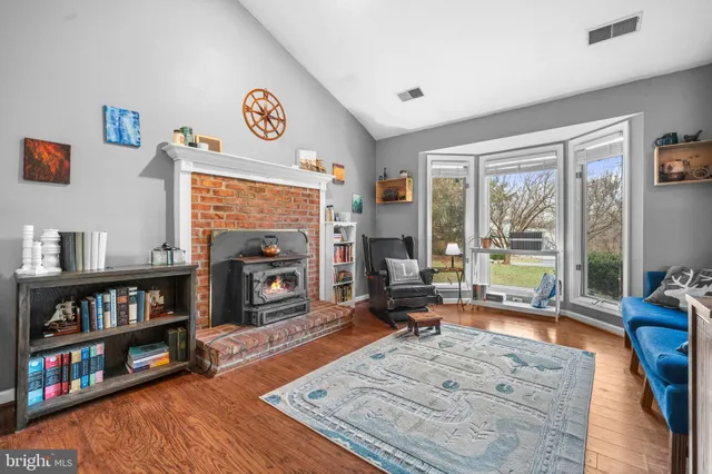 $349,900 | 323 Masters Drive, Cross Junction, VA 22625