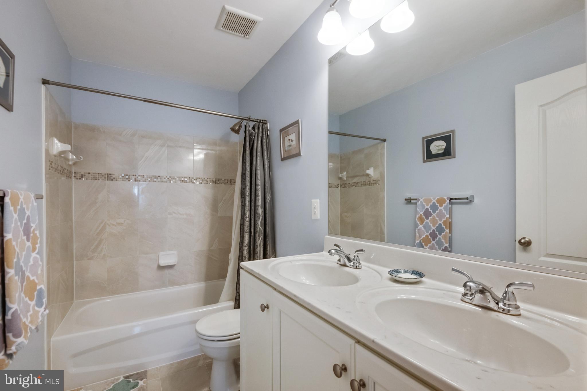 6016 Hanover Road Elkridge, MD 21075 - Photo 29 of 45 Upper Level Full Bath
