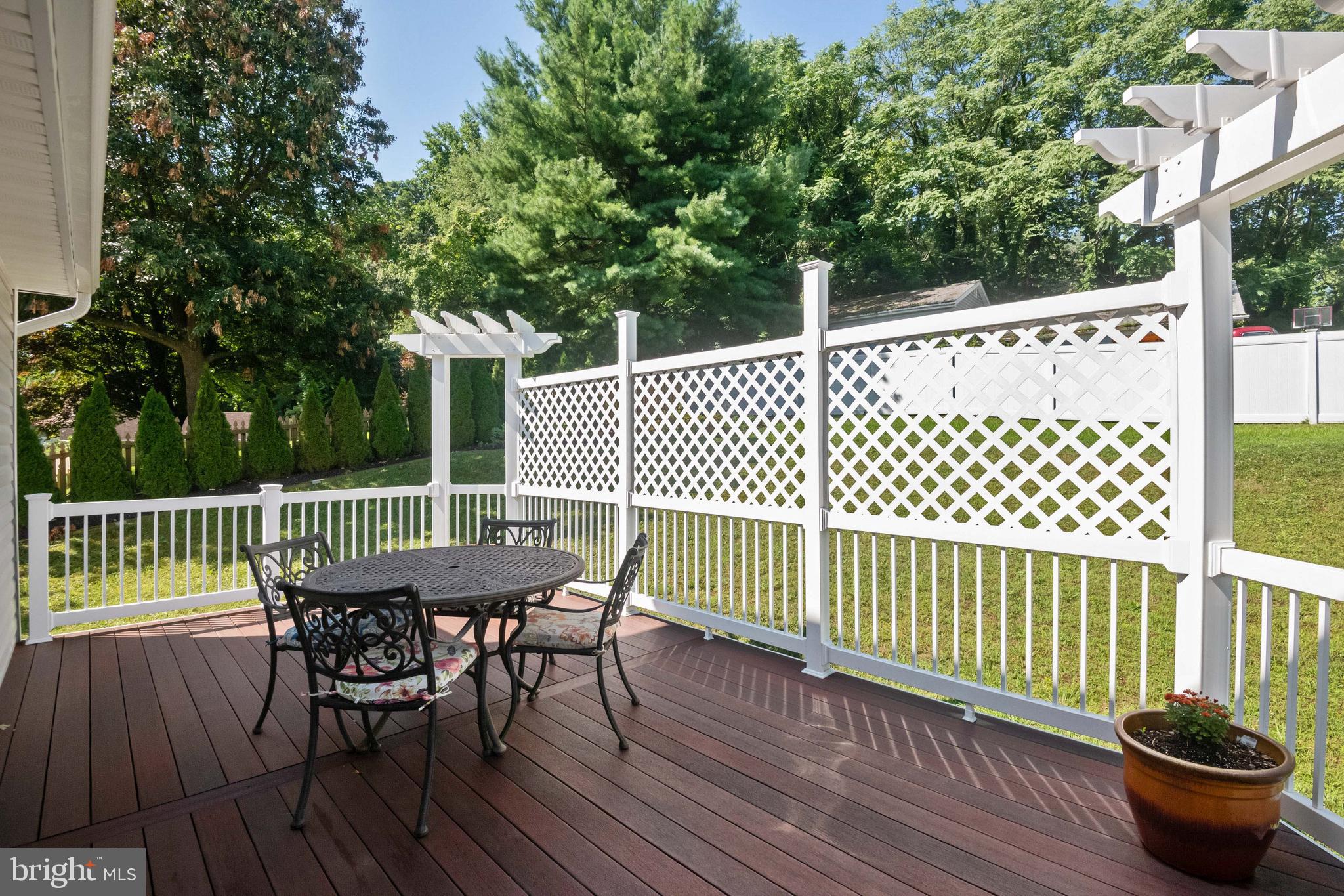 6016 Hanover Road Elkridge, MD 21075 - Photo 36 of 45 Awesome Maintenance Free Deck