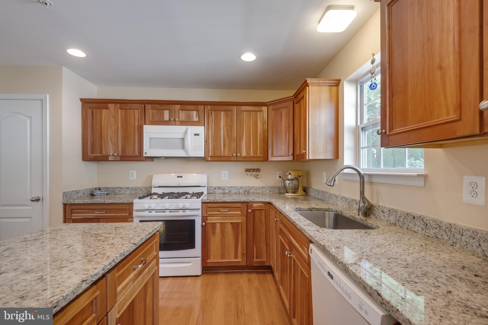 6016 Hanover Road Elkridge, MD 21075 - Photo 9 of 45 Kitchen w/Granite Countertops & Pantry