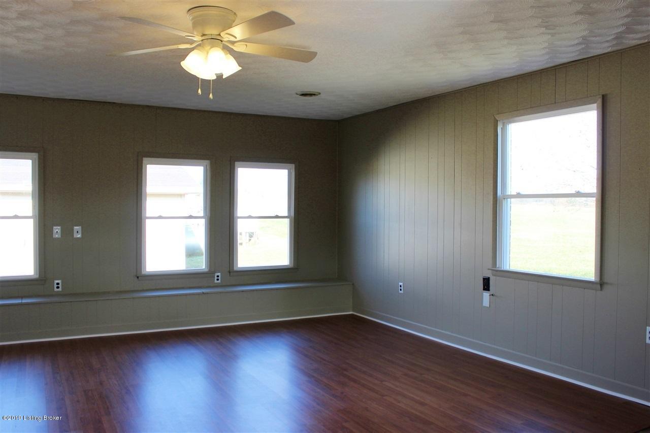 3484 Shepherdsville Road Elizabethtown, KY 42701 - Photo 31 of 36 full-10046607-40