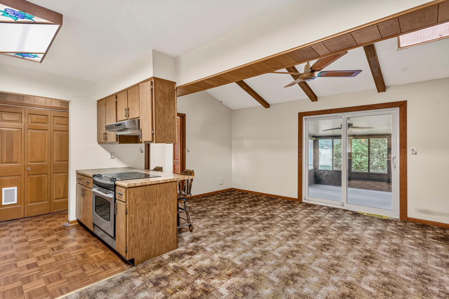 2505 Curtis Road Champaign, IL 61822 - Photo 12 of 37 Gallery Image 12