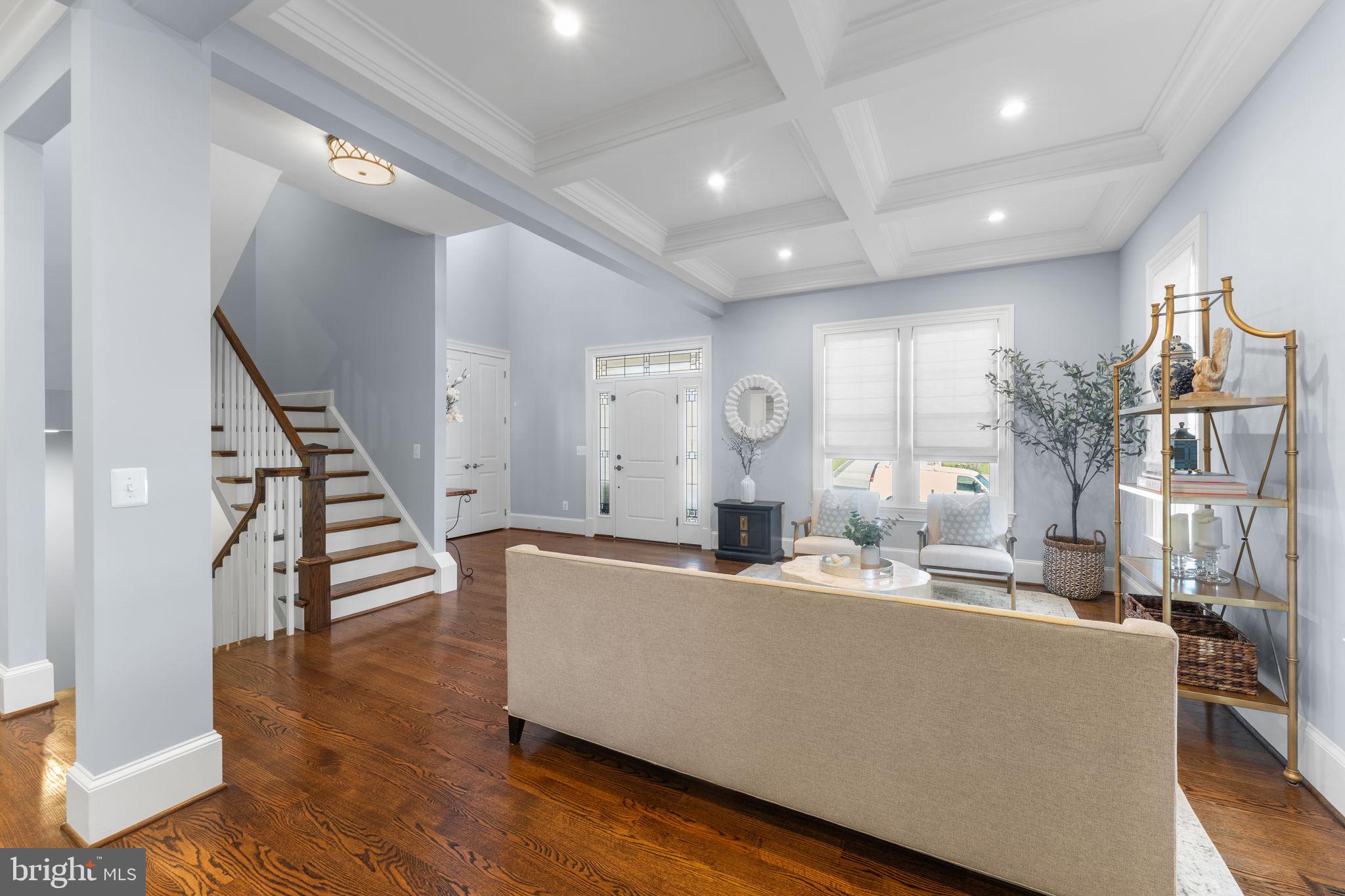 106 Tapawingo Road Southwest Vienna, VA 22180 - Photo 11 of 91