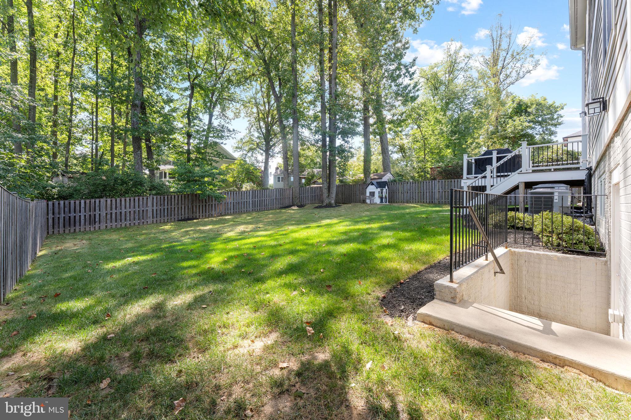 106 Tapawingo Road Southwest Vienna, VA 22180 - Photo 67 of 91 a view of a backyard with swimming pool