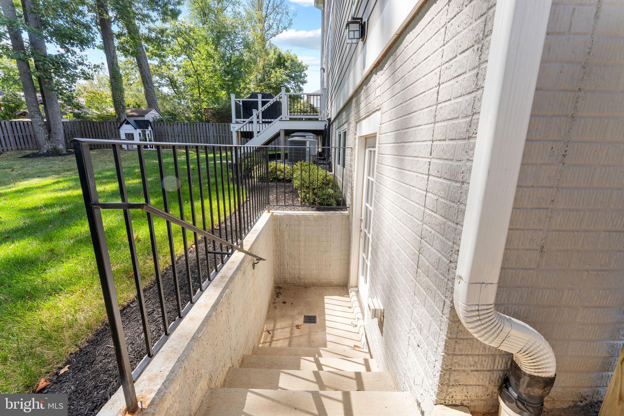 106 Tapawingo Road Southwest Vienna, VA 22180 - Photo 68 of 91