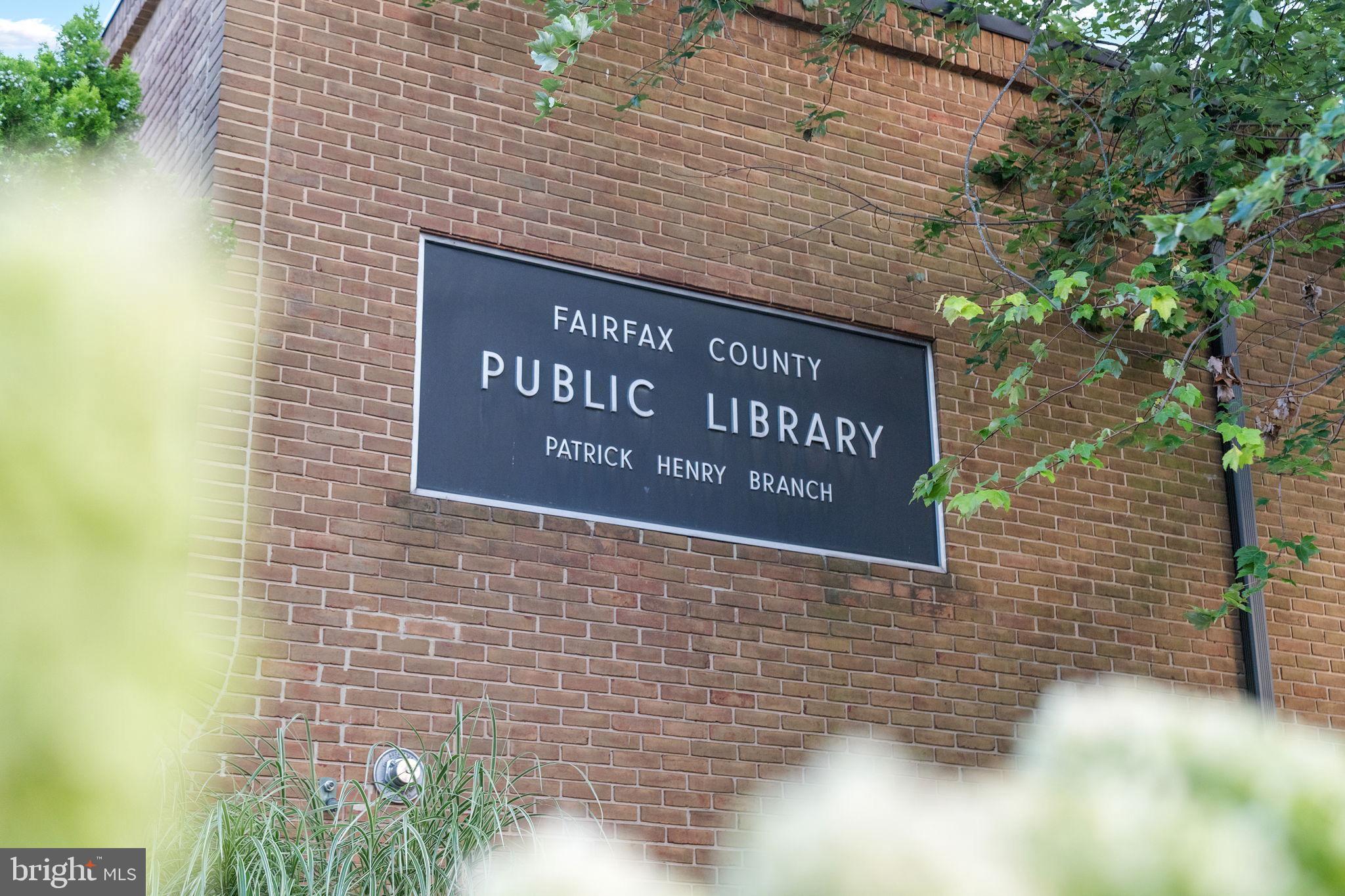106 Tapawingo Road Southwest Vienna, VA 22180 - Photo 79 of 91 a sign on the brick wall