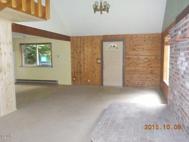 3774 Logsden Road Siletz, OR 97380 - Photo 3 of 14 A_Living Room