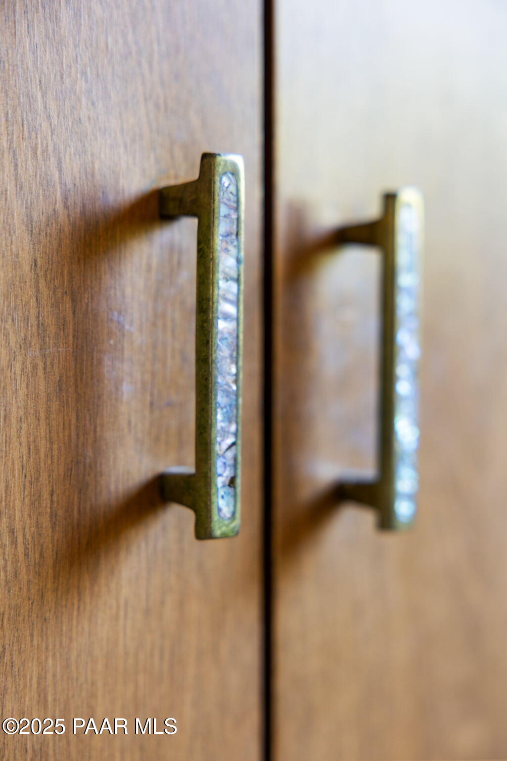 2130 Thumb Butte Road Prescott, AZ 86305 - Photo 11 of 41 14-Cabinet Detail