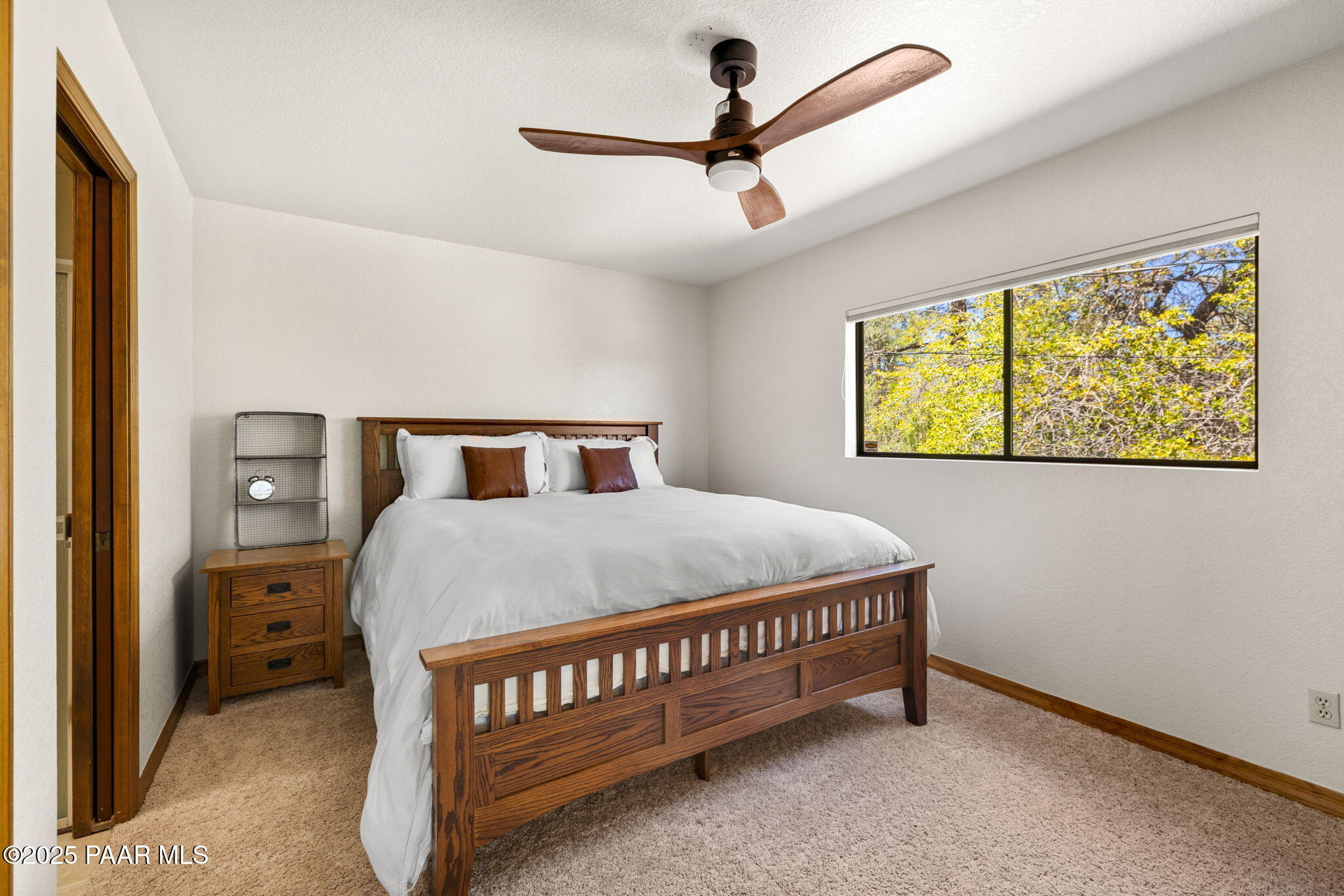 2130 Thumb Butte Road Prescott, AZ 86305 - Photo 12 of 41 19-Primary Bedroom (1)
