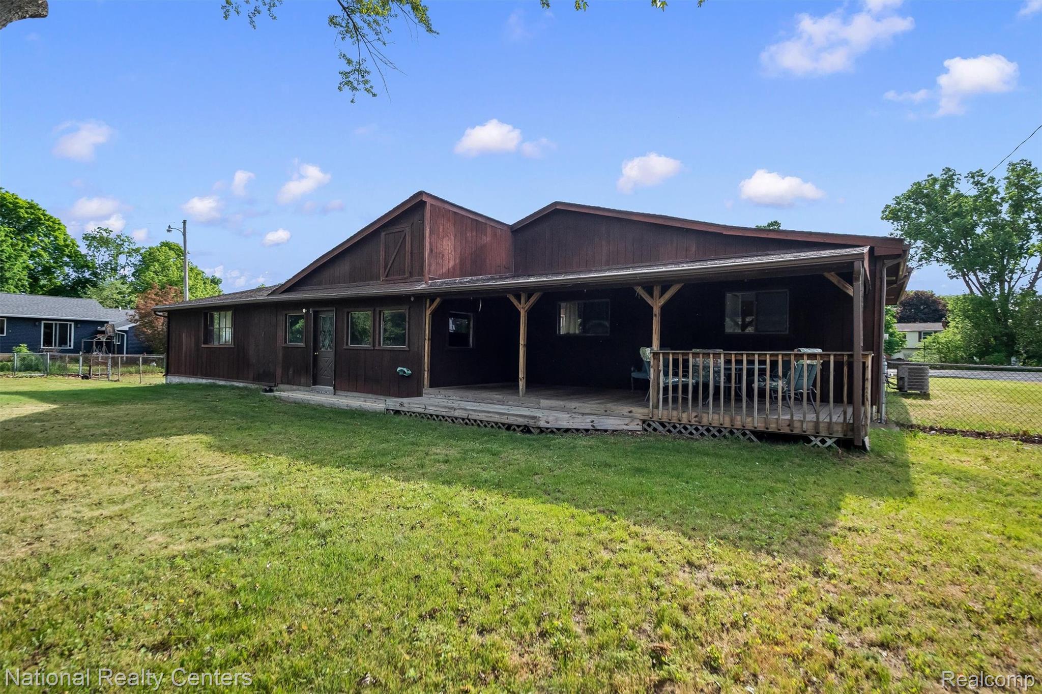 2942 South Baldwin Road Lake Orion, MI 48360 - Photo 19 of 24 22.jpg