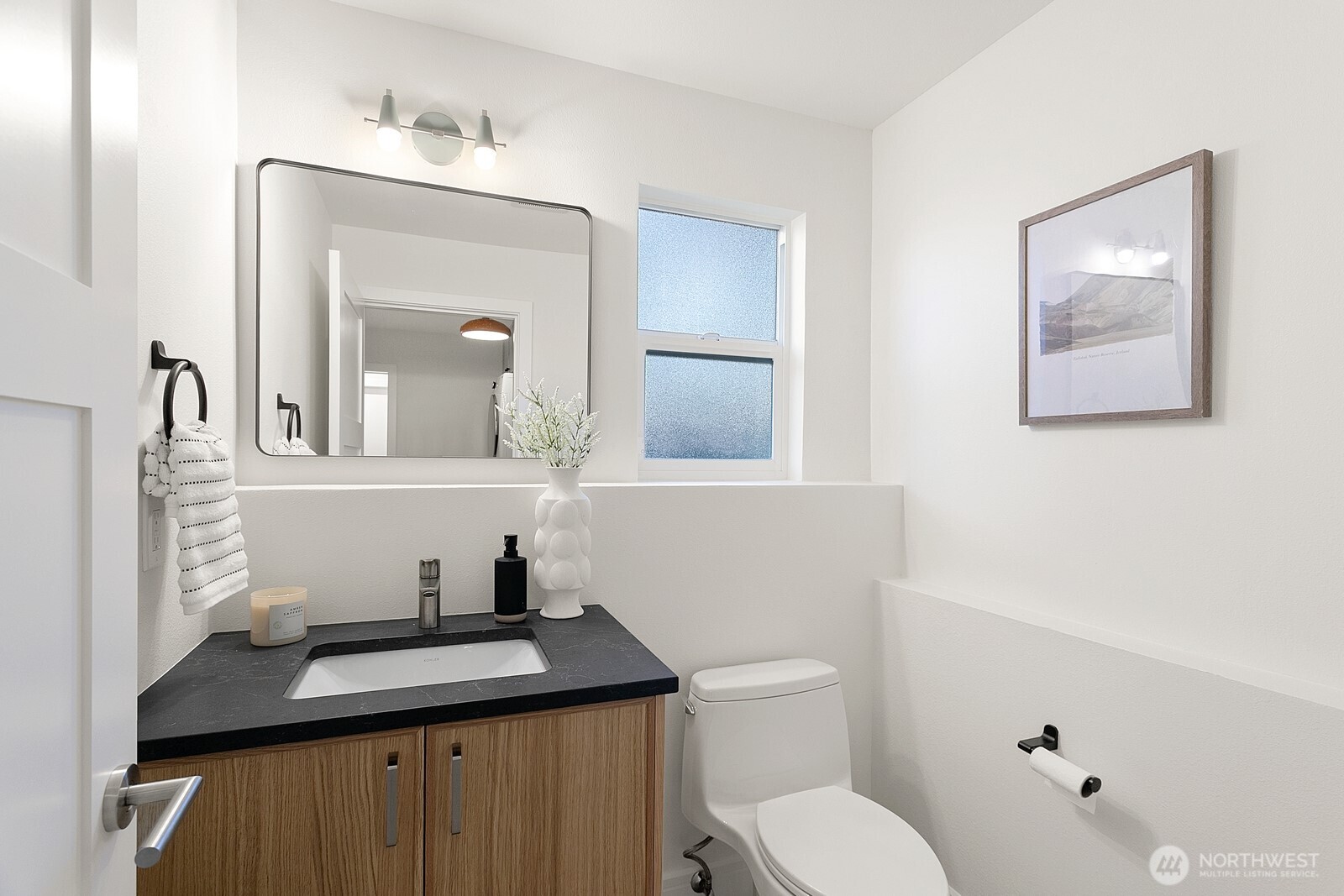 19810 95th Avenue Northeast Bothell, WA 98011 - Photo 18 of 27