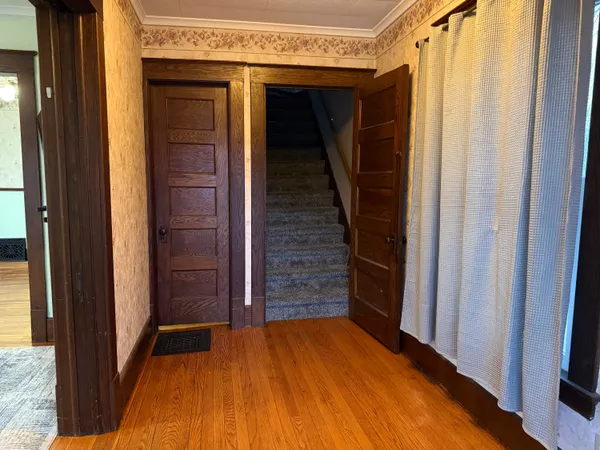 $189,900 | 1222 East Porter Street, Albion, MI 49224