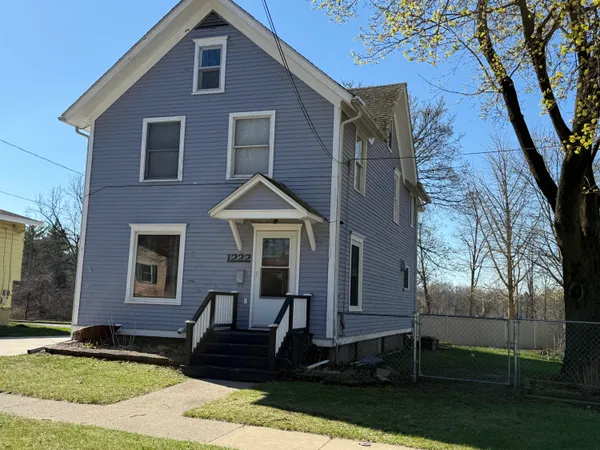 $189,900 | 1222 East Porter Street, Albion, MI 49224