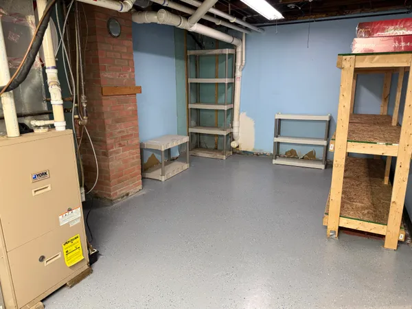 $189,900 | 1222 East Porter Street, Albion, MI 49224