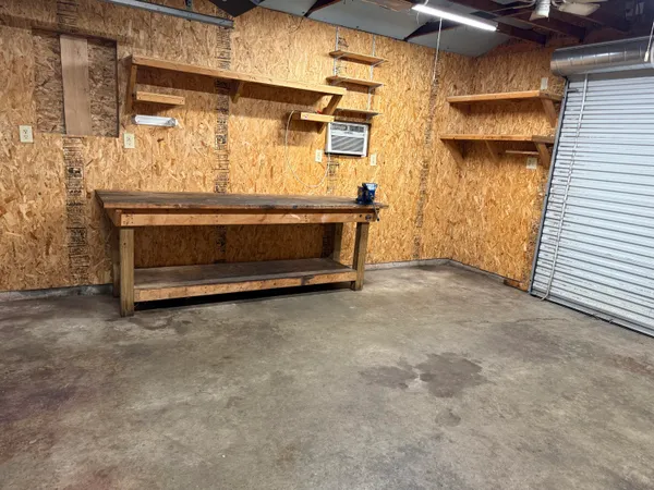 $189,900 | 1222 East Porter Street, Albion, MI 49224