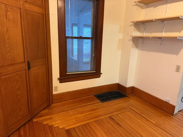 $189,900 | 1222 East Porter Street, Albion, MI 49224