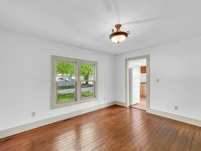 $168,500 | 413 East Lincoln Street, Monticello, IL 61856